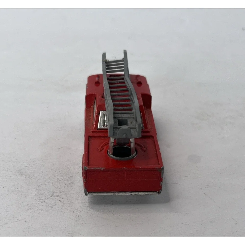 Vintage Majorette Sonic Flashers Fire Ladder Truck Red Die‎ Cast